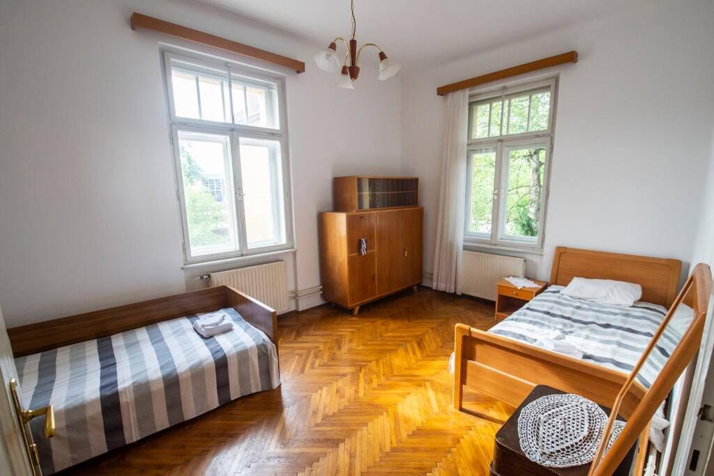 Socialist Experience In The City Center Liubliana Exterior foto